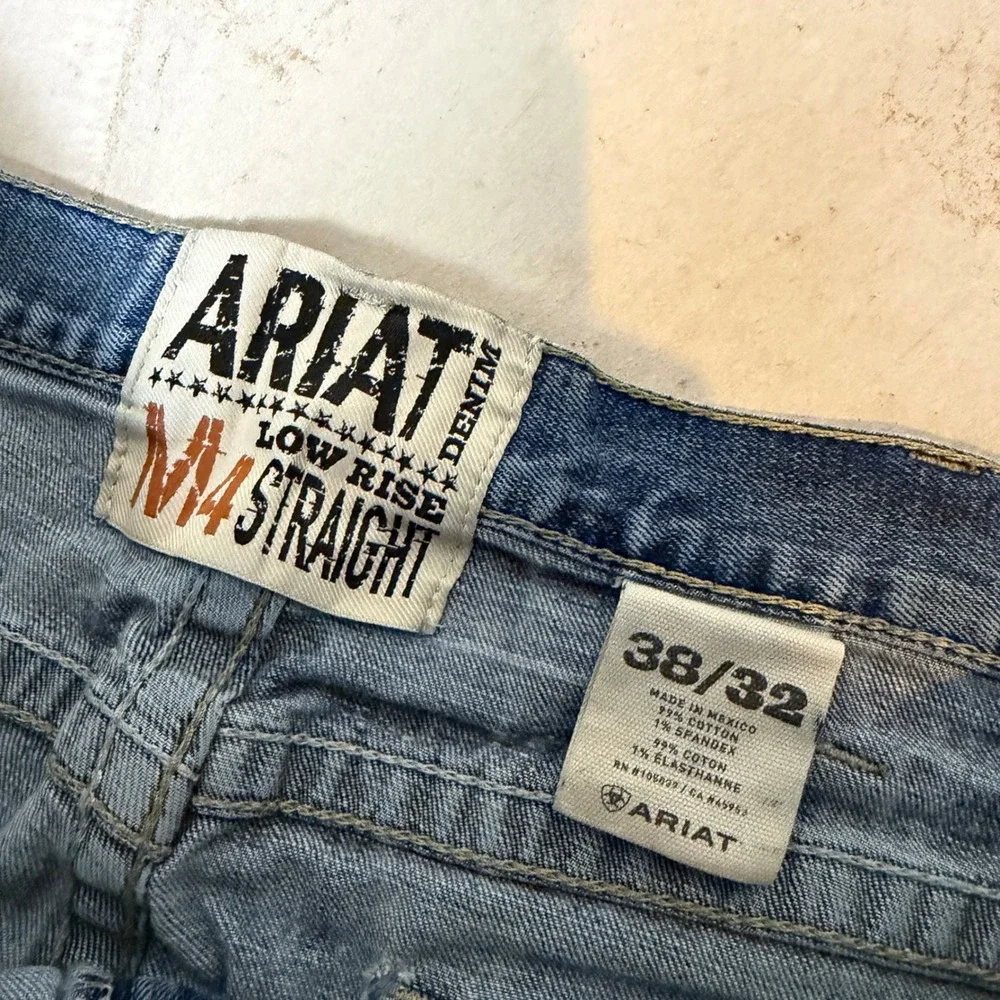 Ariat M4 Low Rise Straight Leg Jeans‎ Mens 38x32 Medium Wash Distressed 10032086